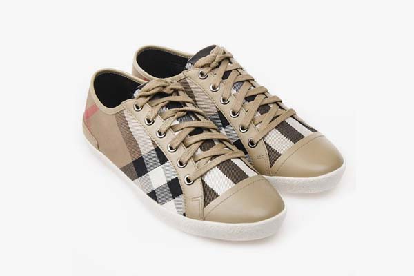  Burberry鞋子養(yǎng)護