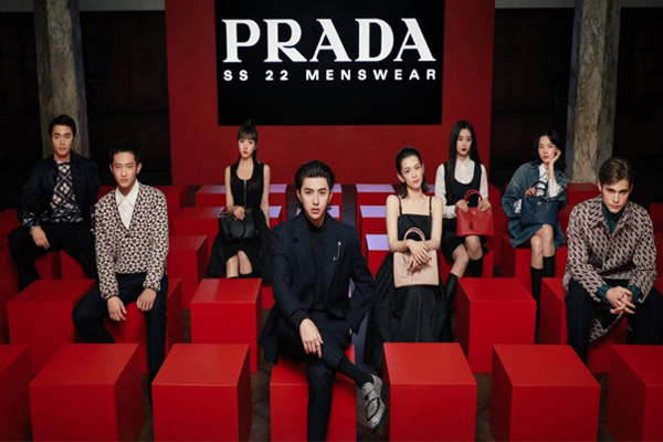Prada 銷(xiāo)量激增