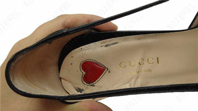 古馳（Gucci）女鞋鞋墊粘合修復(fù)前后對比